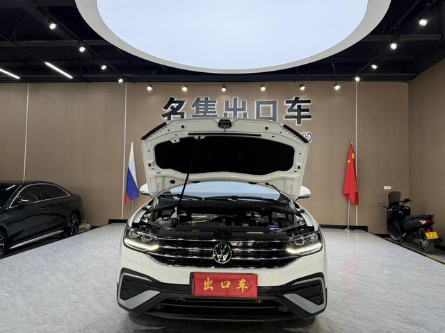 Volkswagen Tiguan 2023, фото 13