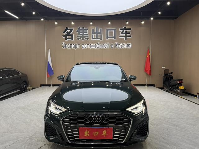 Audi A3 2022, фото 2