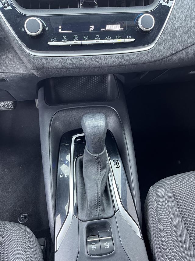 Toyota Corolla 2022, фото 15