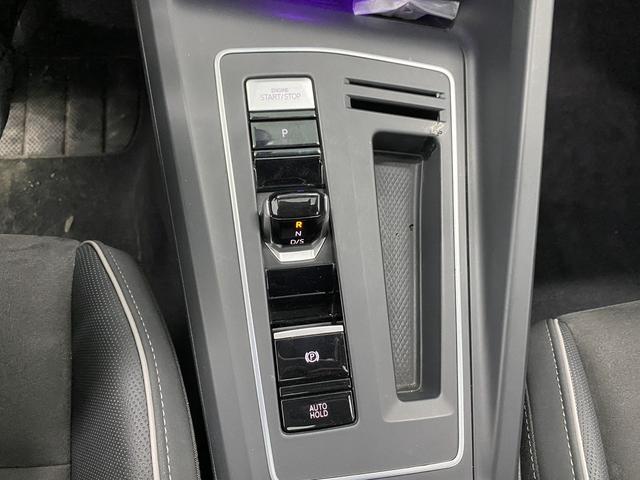 Volkswagen Golf 2023, фото 15