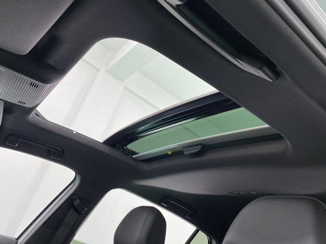 Volkswagen Golf 2023, фото 16