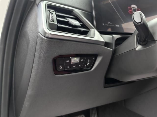 BMW 3 2023, фото 13