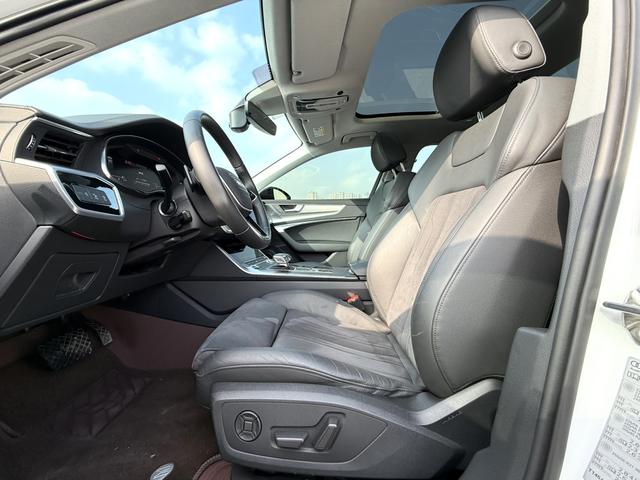 Audi A6 2022, фото 4