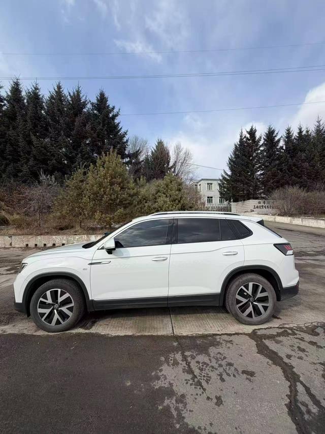 Volkswagen Tayron 2023, фото 4