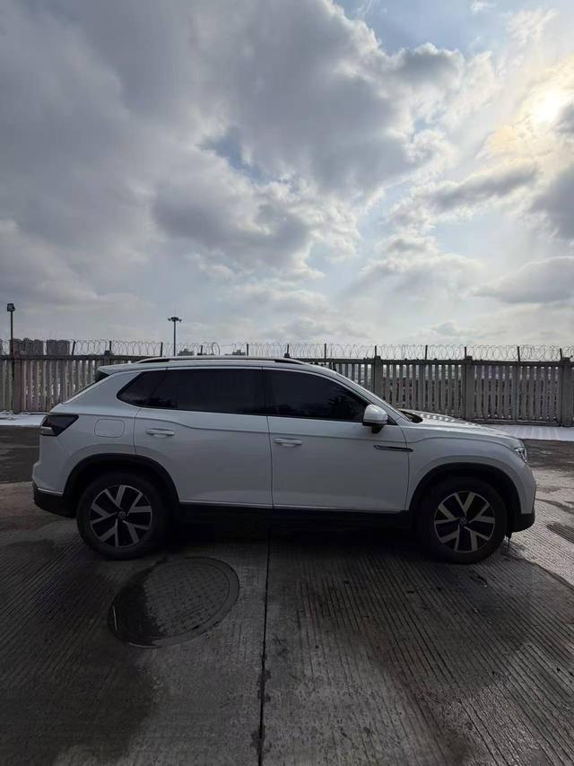 Volkswagen Tayron 2023, фото 7
