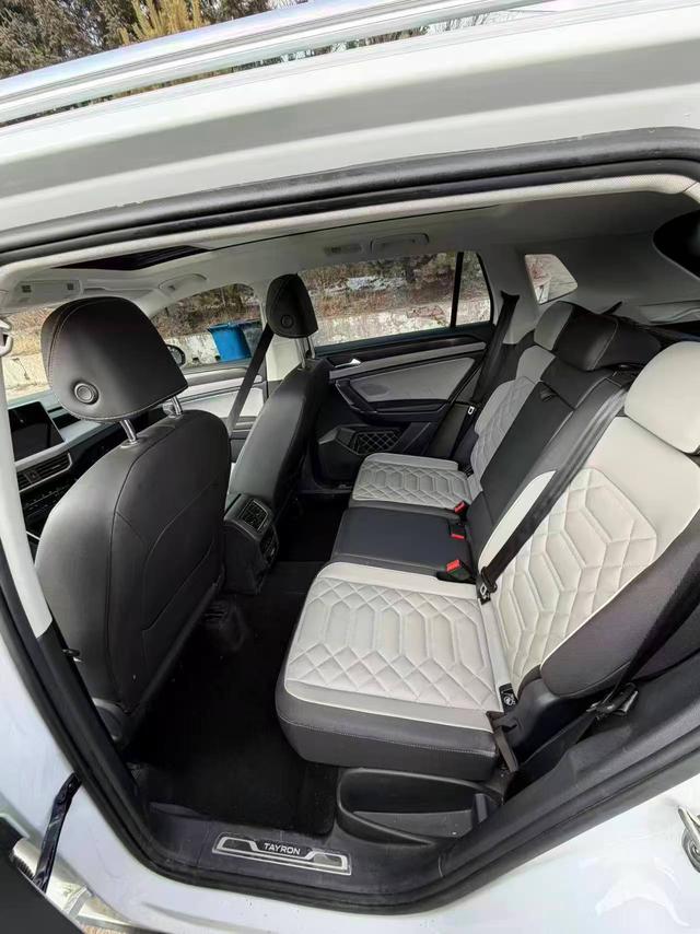 Volkswagen Tayron 2023, фото 10