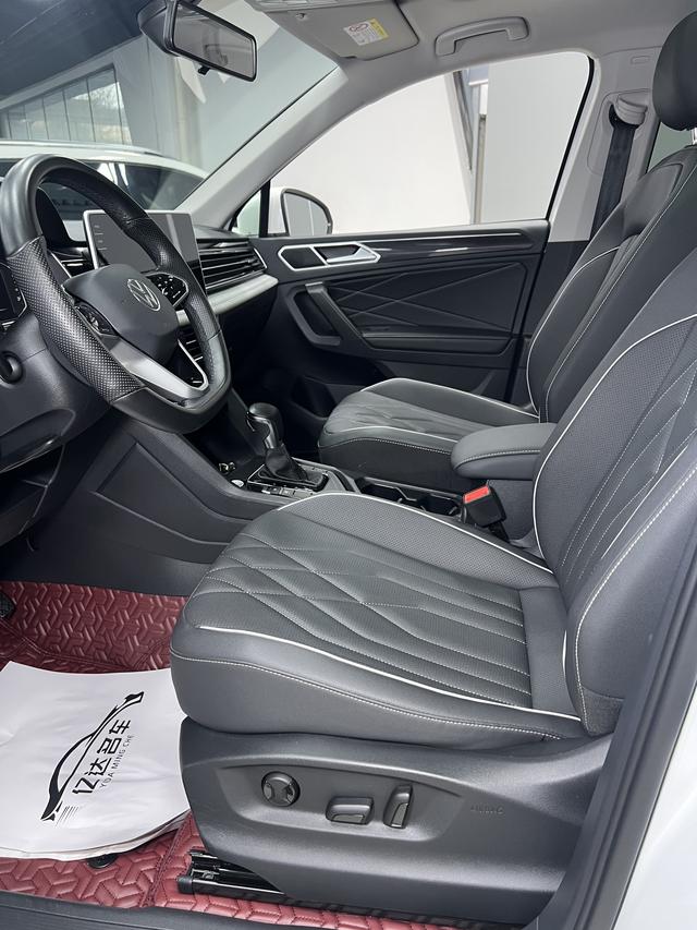 Volkswagen Tiguan 2023, фото 15