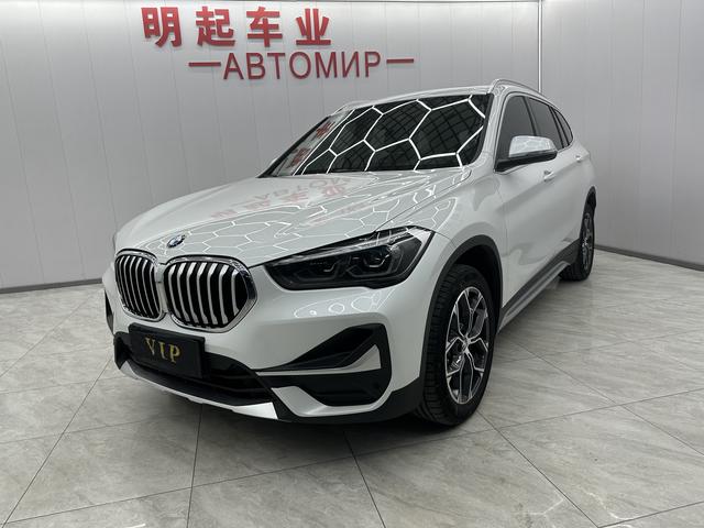 BMW X1 2022, 1.5 л турбо, робот (DCT), передний, пробег 44 000 км — авто из Китая с пробегом