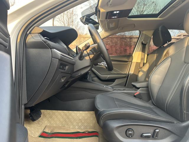 Skoda Octavia 2022, фото 4