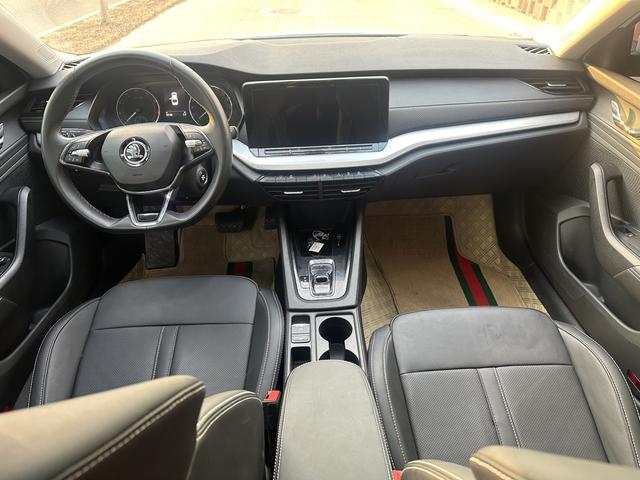 Skoda Octavia 2022, фото 6
