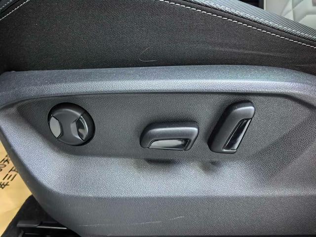 Volkswagen Tayron 2023, фото 11