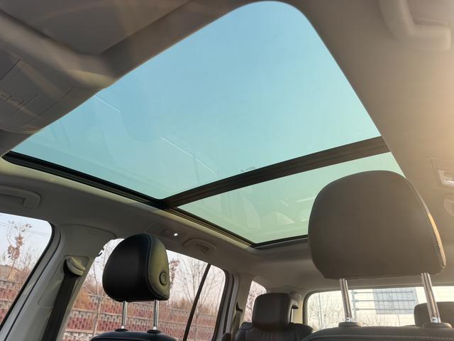Volkswagen Tuan L 2021, фото 15