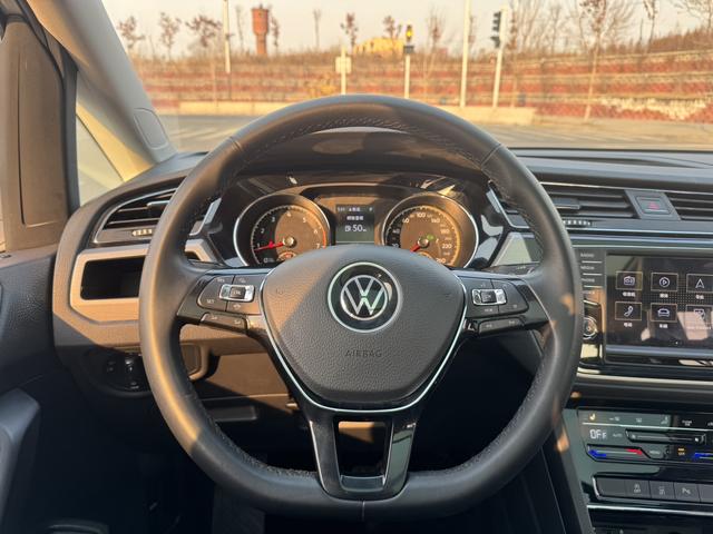 Volkswagen Tuan L 2021, фото 16
