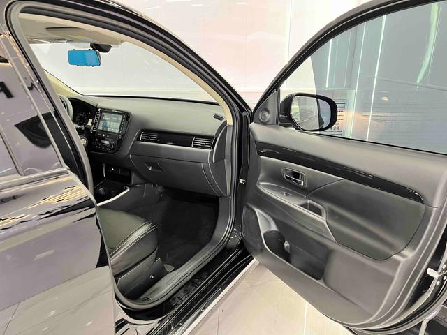 Mitsubishi Outlander 2021, фото 16