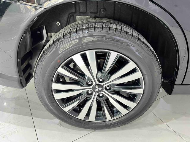 Mitsubishi Outlander 2021, фото 17