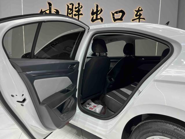 Volkswagen Bora 2023, фото 12