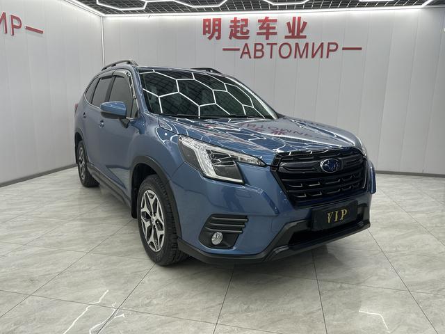 Subaru Forester 2022, фото 2