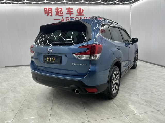 Subaru Forester 2022, фото 7