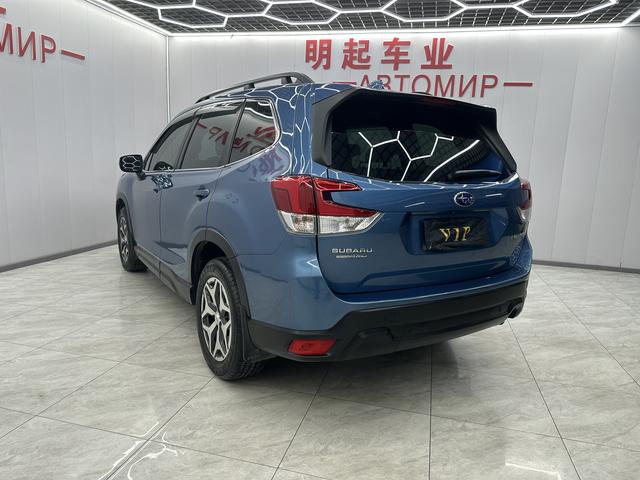 Subaru Forester 2022, фото 8