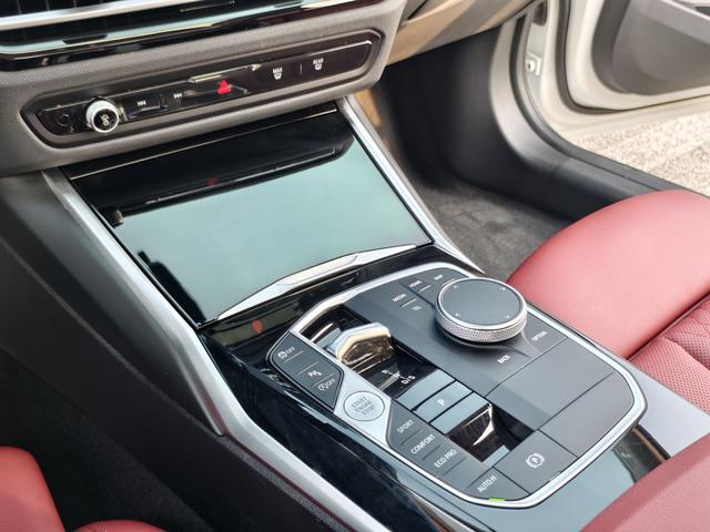 BMW 3 2023, фото 14