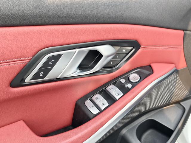 BMW 3 2023, фото 15