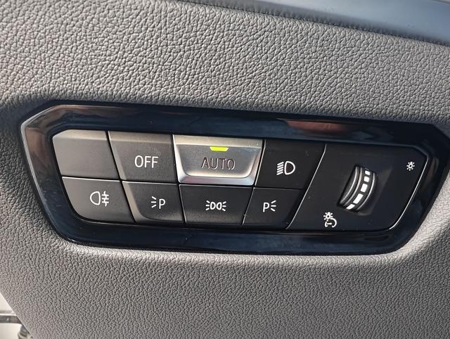 BMW 3 2023, фото 16