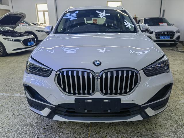 BMW X1 2022, фото 2