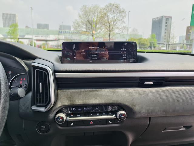 Mazda CX-50 2023, фото 16
