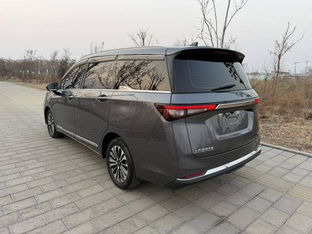 Wuling Jiachen 2022, фото 7
