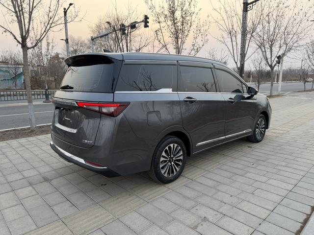 Wuling Jiachen 2022, фото 9