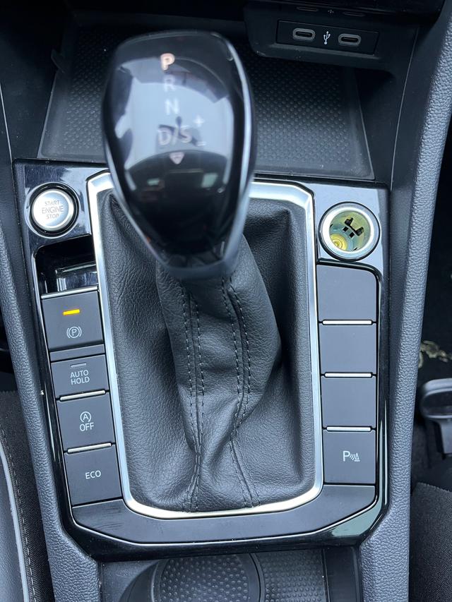 Volkswagen Jetta 2023, фото 16