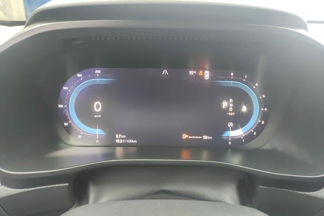 Volvo XC40 2023, фото 17
