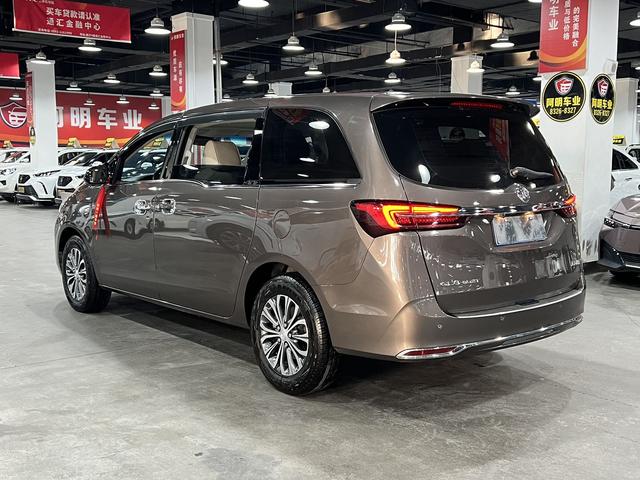 Buick GL8 2021, фото 17