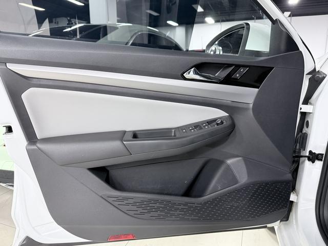 Volkswagen Bora 2023, фото 15