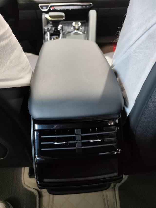 Geely Xingyue L 2024, фото 17
