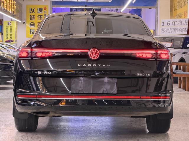 Volkswagen Passat 2024, фото 9