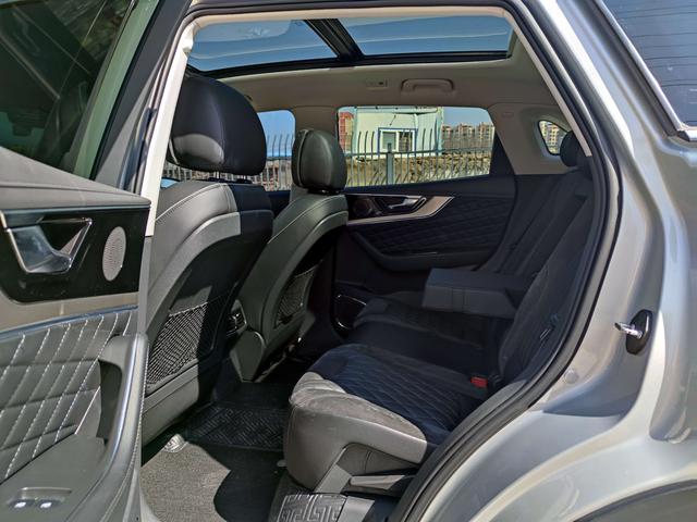Hongqi HS5 2022, фото 10