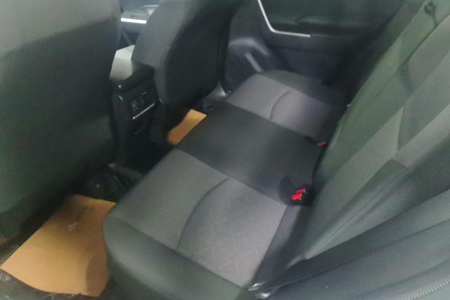 Toyota RAV4 2023, фото 13