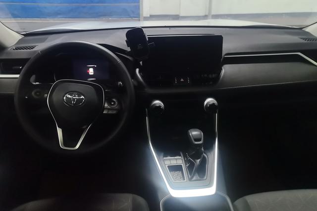 Toyota RAV4 2023, фото 14