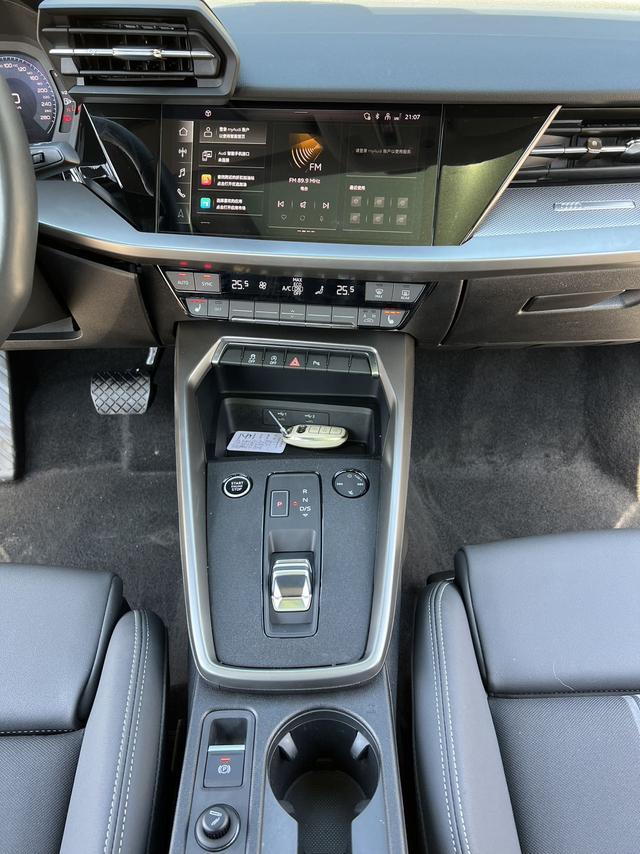 Audi A3 2023, фото 15