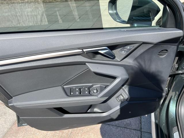 Audi A3 2023, фото 17