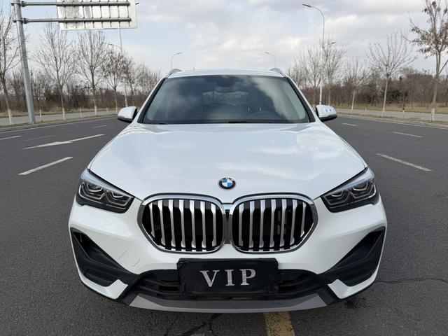 BMW X1 2022, фото 3