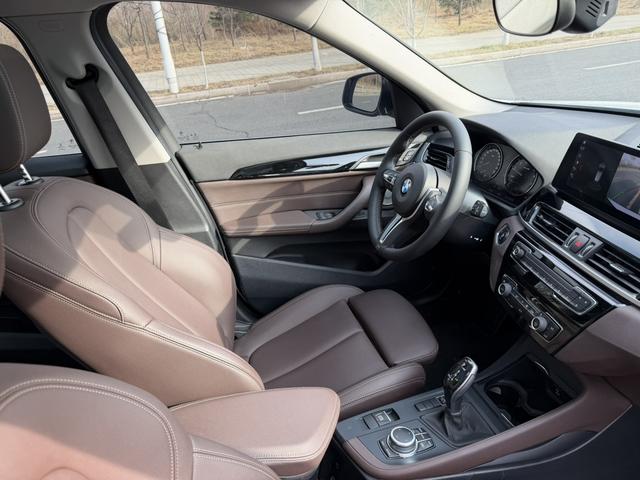 BMW X1 2022, фото 15