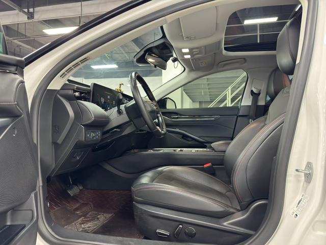 Ford Mondeo 2023, фото 4