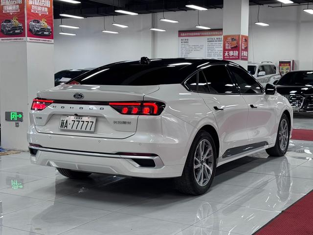Ford Mondeo 2023, фото 7