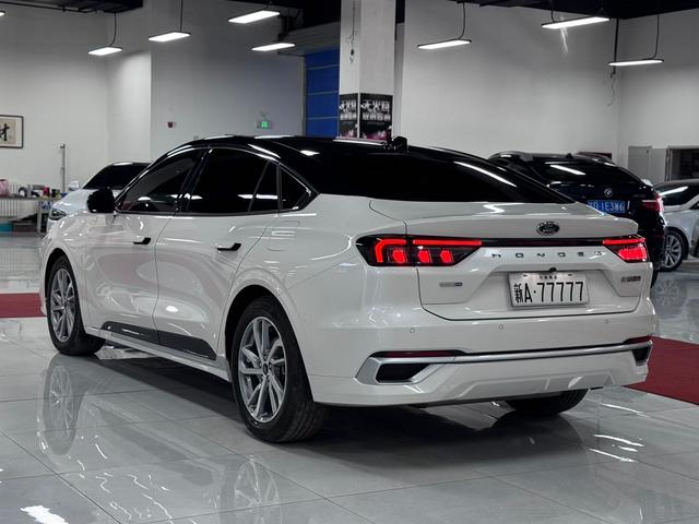 Ford Mondeo 2023, фото 9