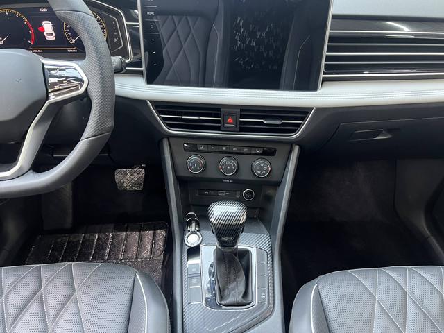 Volkswagen Tiguan 2023, фото 8