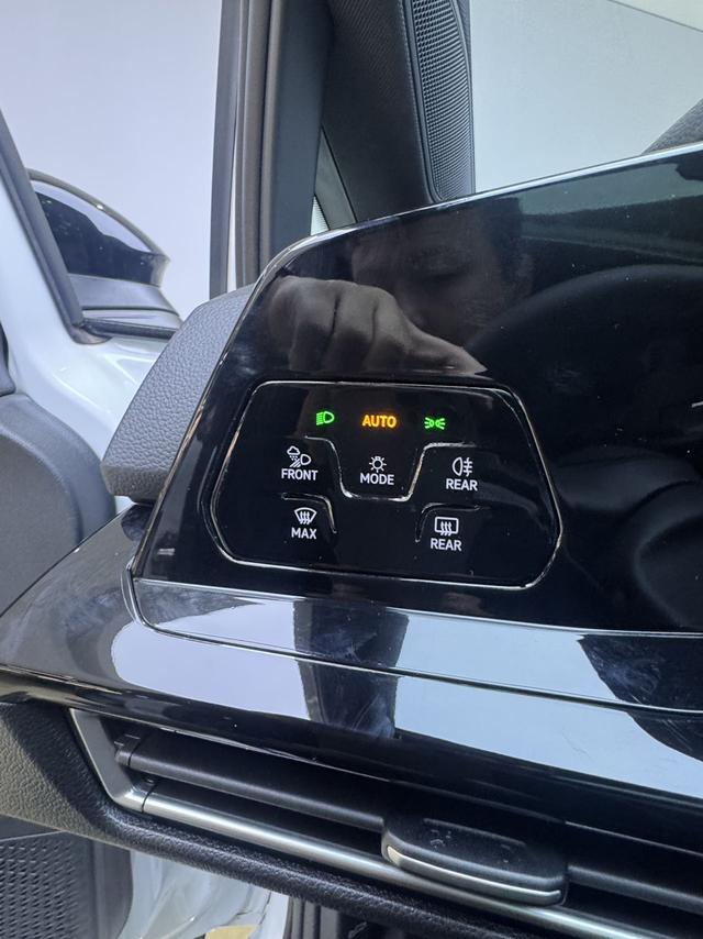 Volkswagen Golf 2023, фото 14