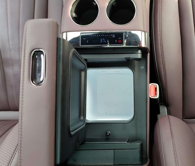 Denza Z9GT DM 2024, фото 17