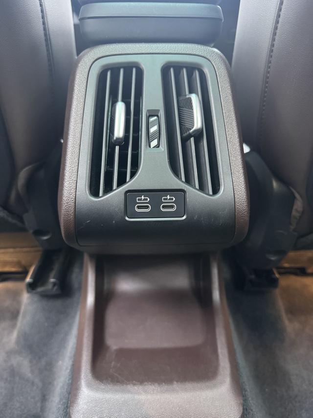 BMW X1 2023, фото 17